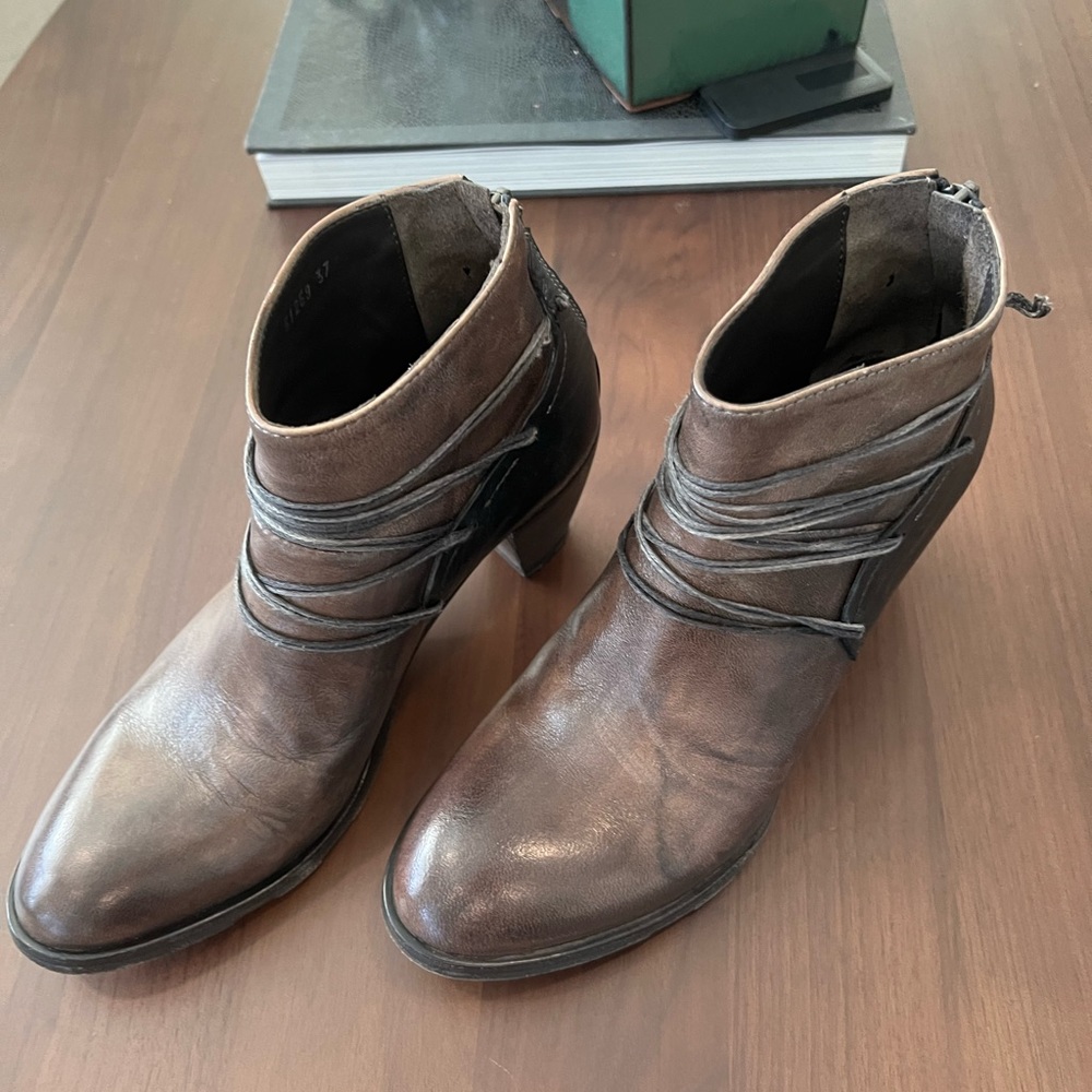 🌱SHOTO Handcrafted Leather Boot 🌱 - Picture 10 of 13